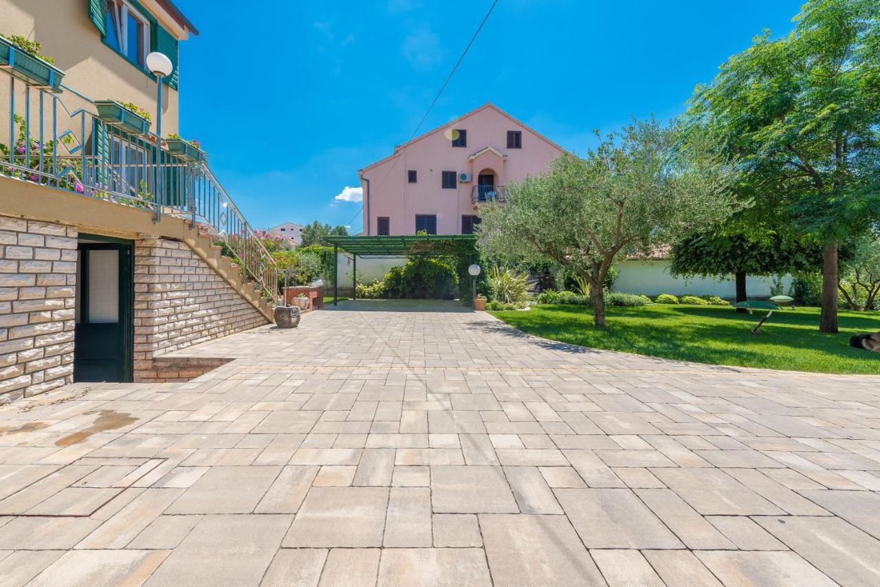 Villa Lux Nina With Six Bedrooms, Private Pool, Sauna Zadar Ngoại thất bức ảnh