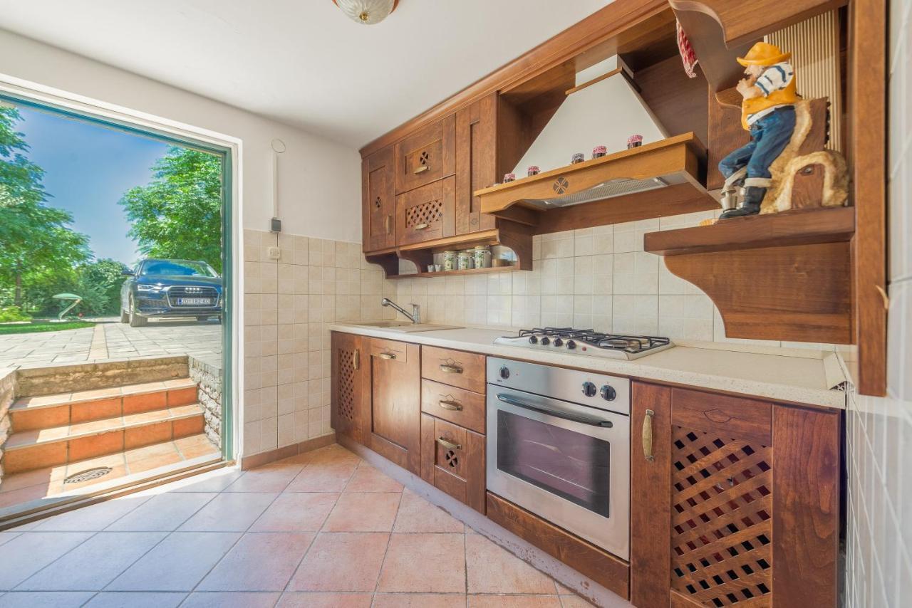 Villa Lux Nina With Six Bedrooms, Private Pool, Sauna Zadar Ngoại thất bức ảnh