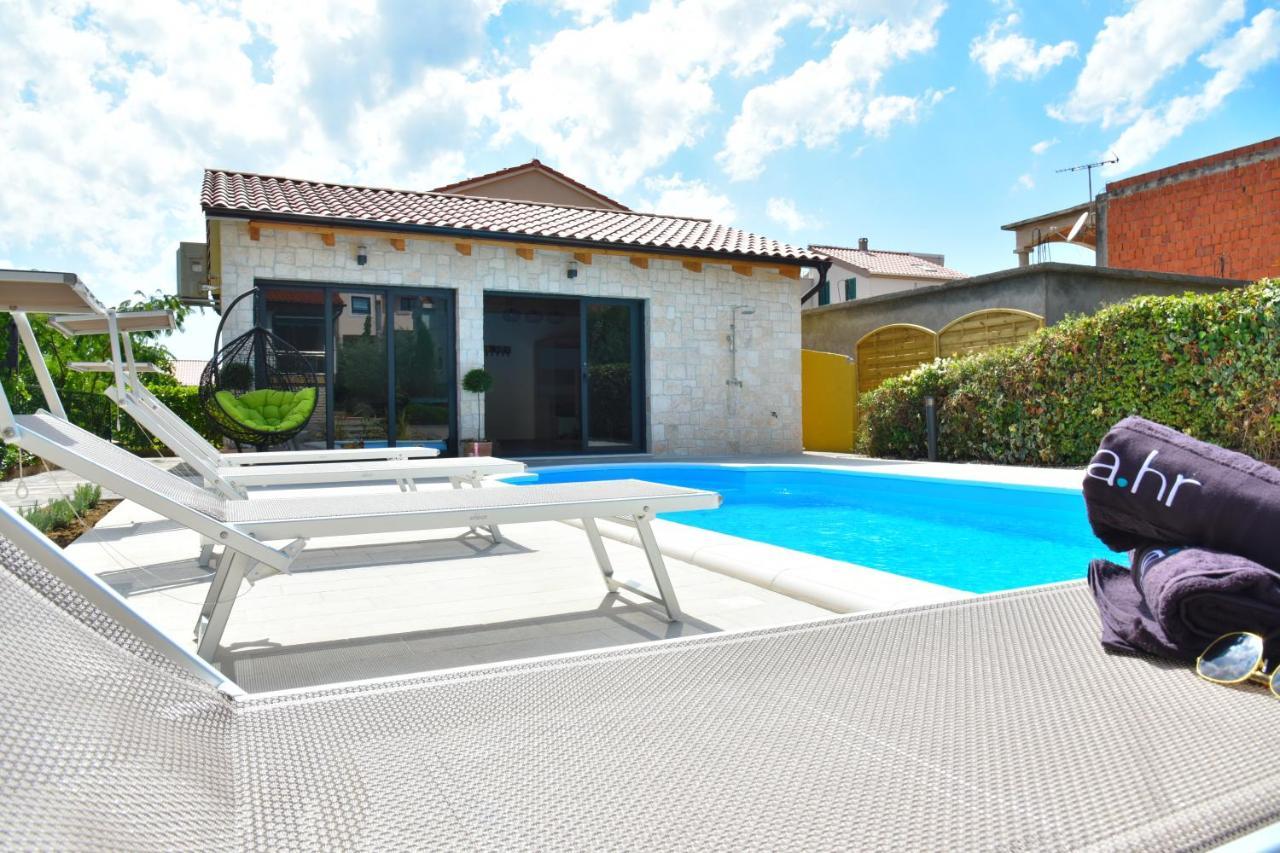 Villa Lux Nina With Six Bedrooms, Private Pool, Sauna Zadar Ngoại thất bức ảnh